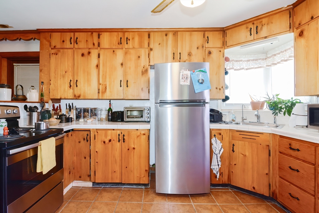 152 Milford Street Property Photo 31