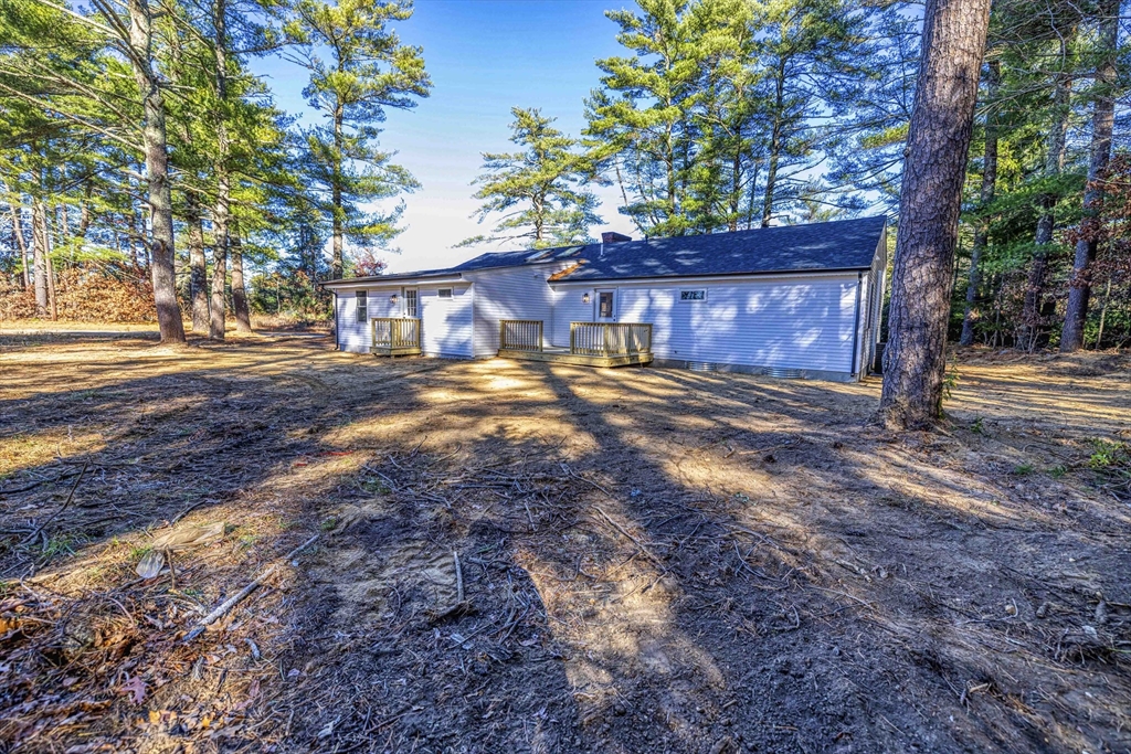 301 Meadow St Property Photo 4