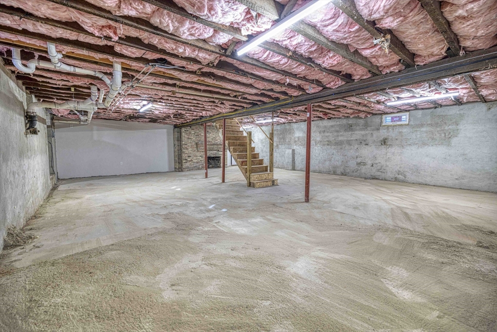301 Meadow St Property Photo 24