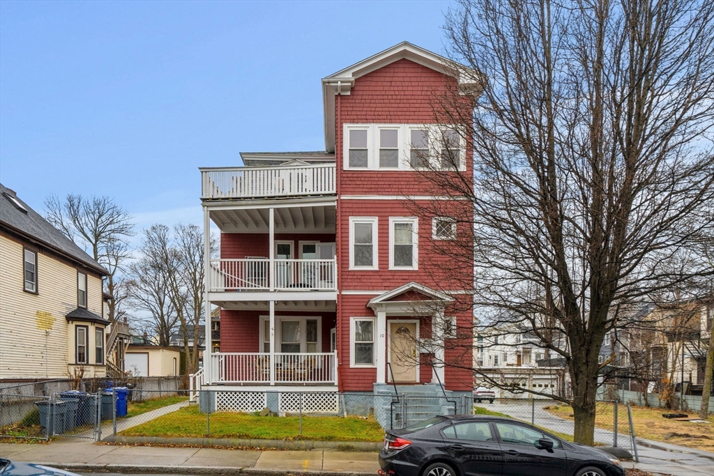 10 King # 1 Property Photo 1