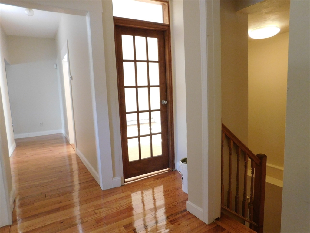 10 King # 1 Property Photo 14