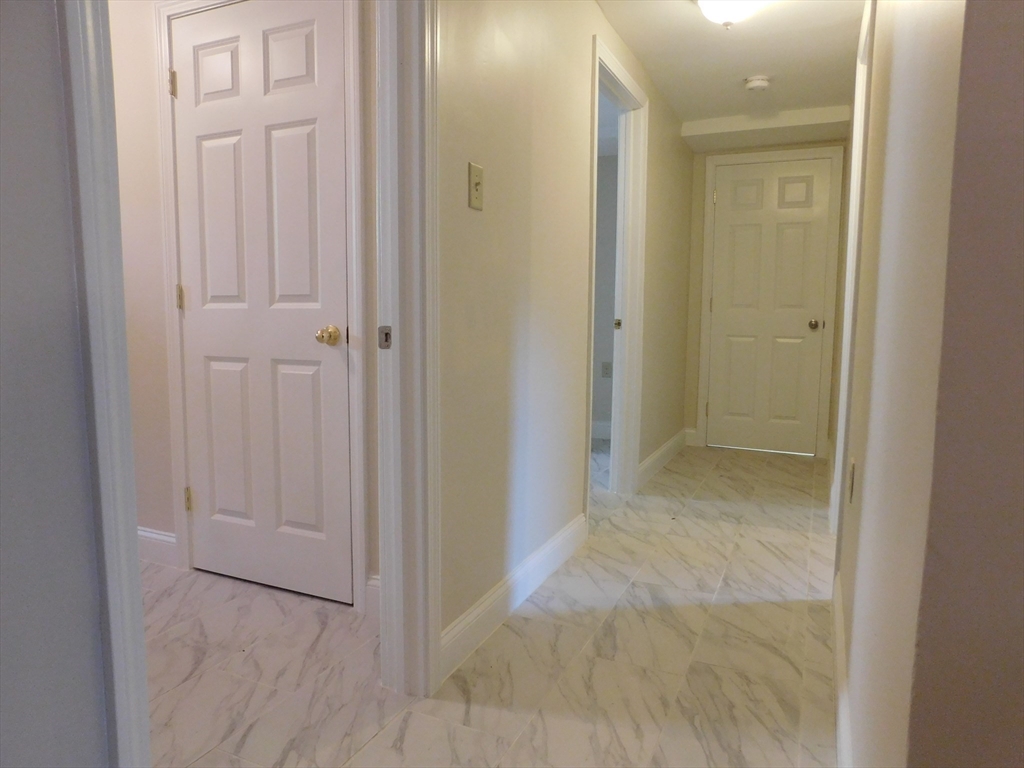 10 King # 1 Property Photo 18