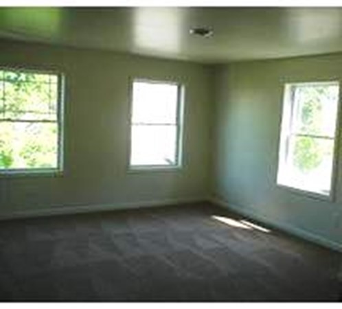 41 North Ashland St # A Property Photo 3
