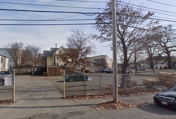 12 Osgood Street Property Photo 4
