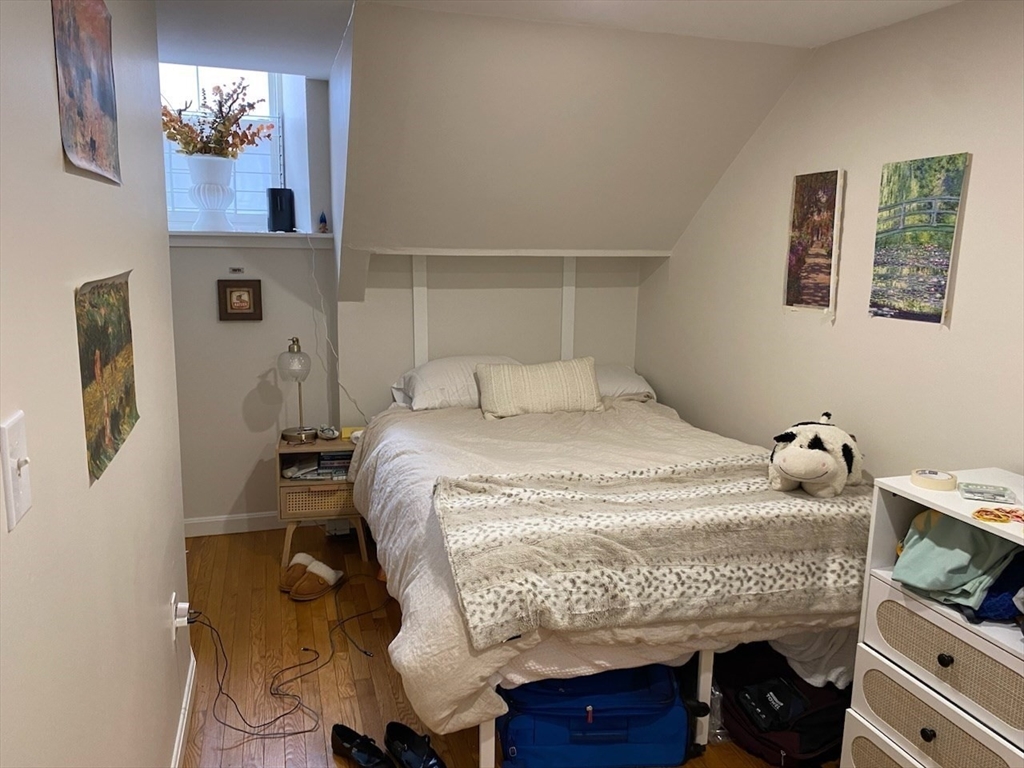 13 Anderson Street # B Property Photo 5