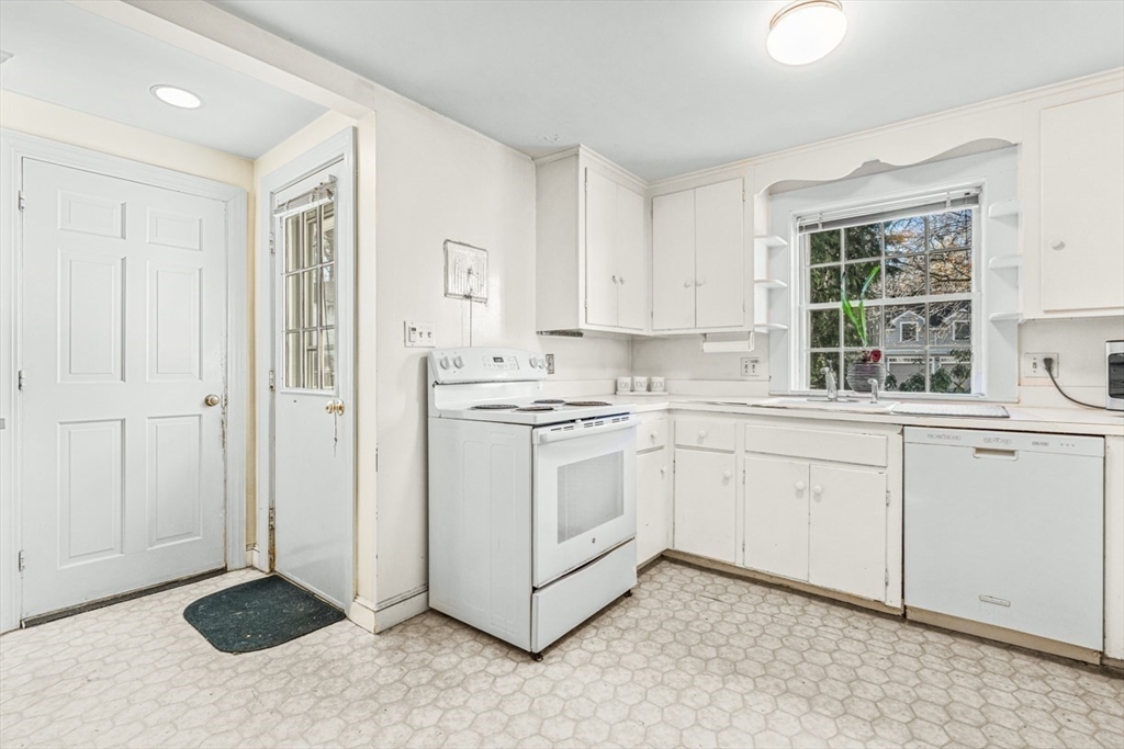40 Radcliffe Property Photo 15