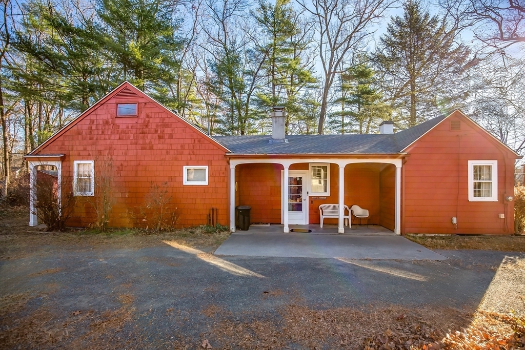 56 Summer Dr Property Photo 1