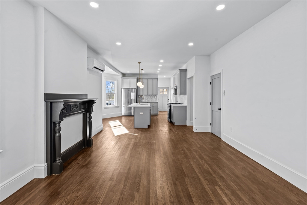 12 Magnolia Sq # 1 Property Photo 8