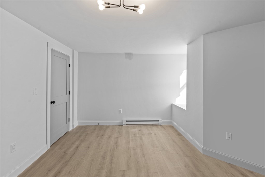12 Magnolia Sq # 1 Property Photo 14