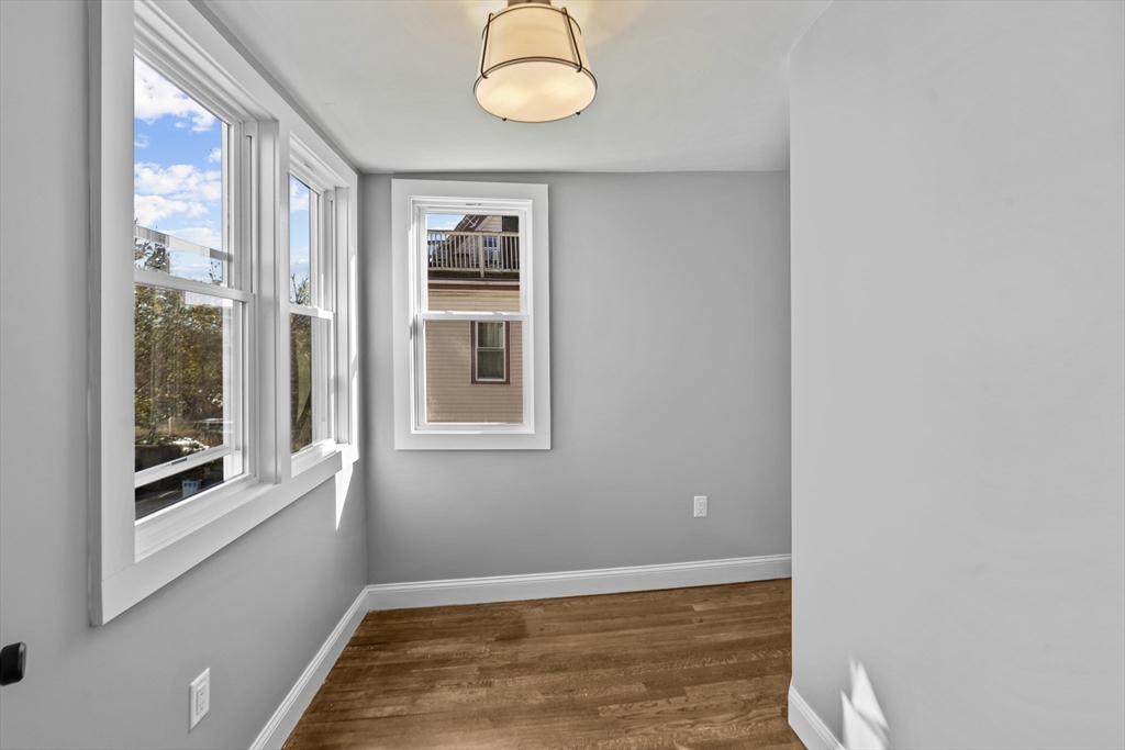 12 Magnolia Sq # 1 Property Photo 17
