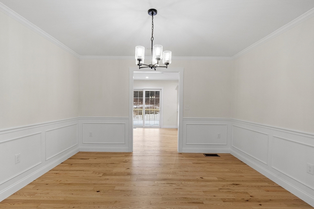 1093 Broadway Property Photo 12