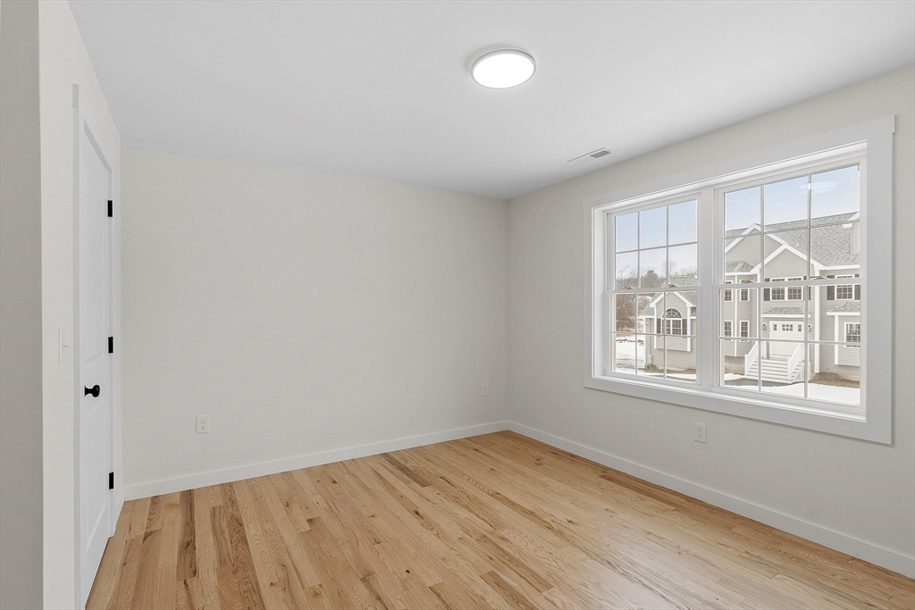 1093 Broadway Property Photo 24