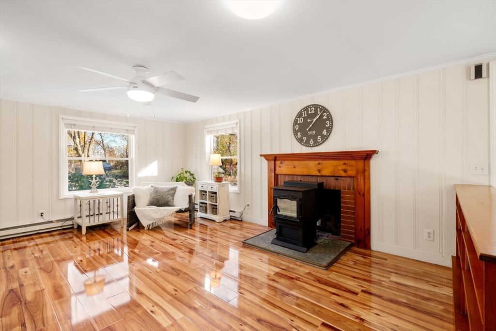172 Westerly Rd Property Photo 8