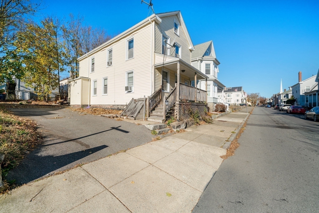 231 Pleasant Street Property Photo 20