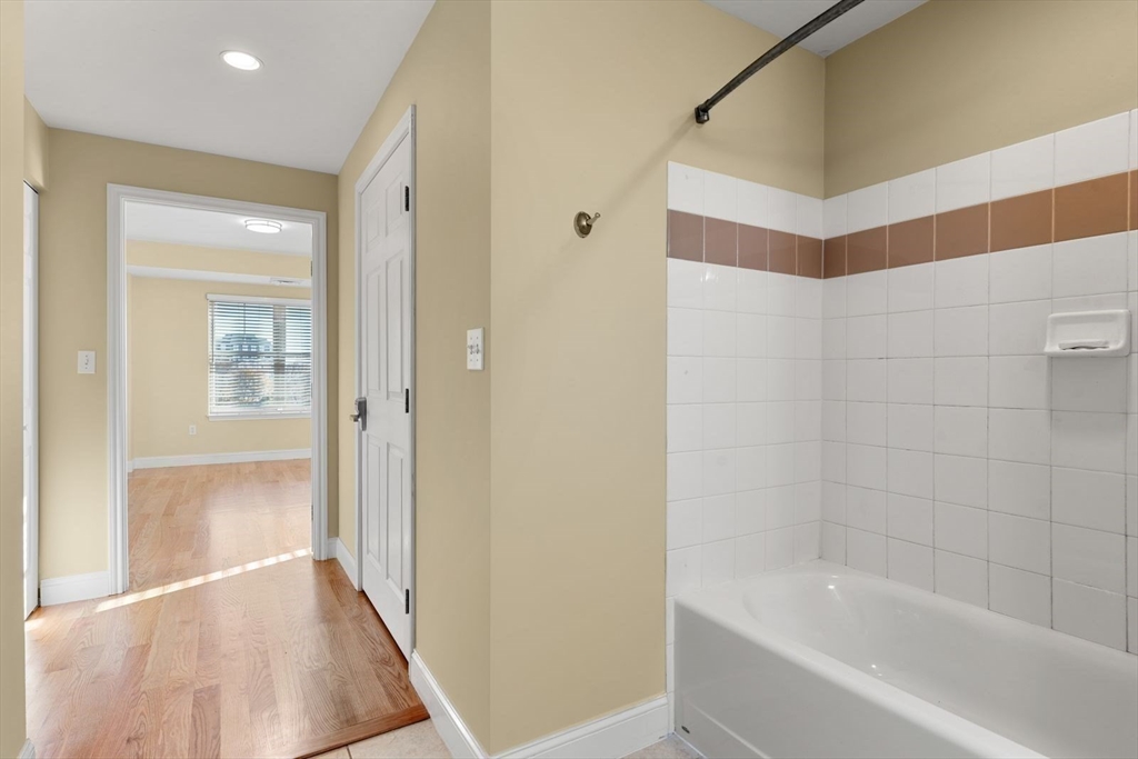 10 Seaport Dr # 2411 Property Photo 29
