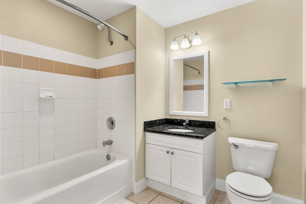 10 Seaport Dr # 2411 Property Photo 30