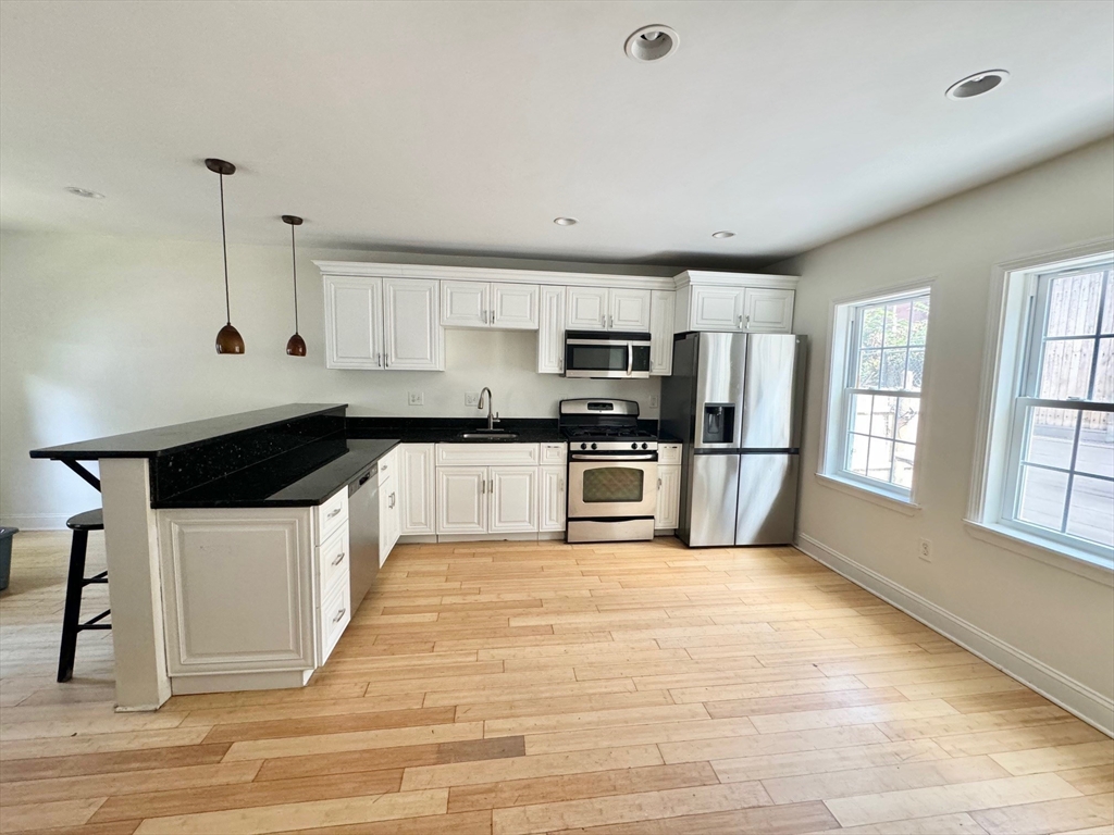 5 Saint James Place Property Photo 3