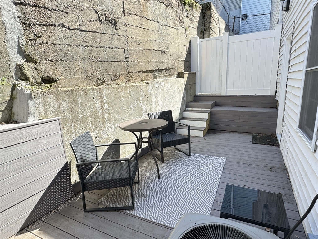 5 Saint James Place Property Photo 8