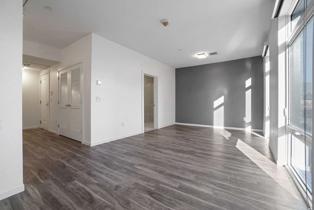839 Beacon Street # 409 Property Photo 4
