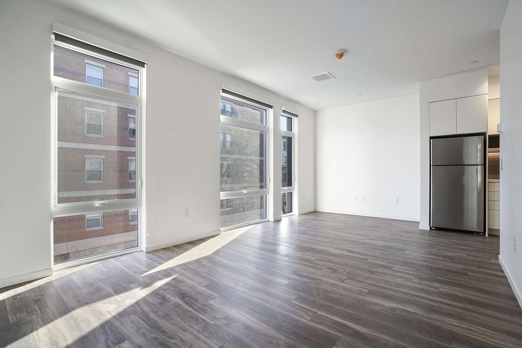 839 Beacon Street # 409 Property Photo 5