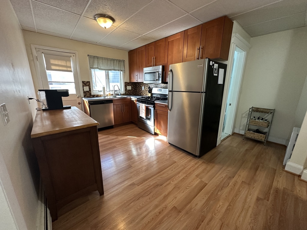 110 Thurston # 4 Property Photo 12