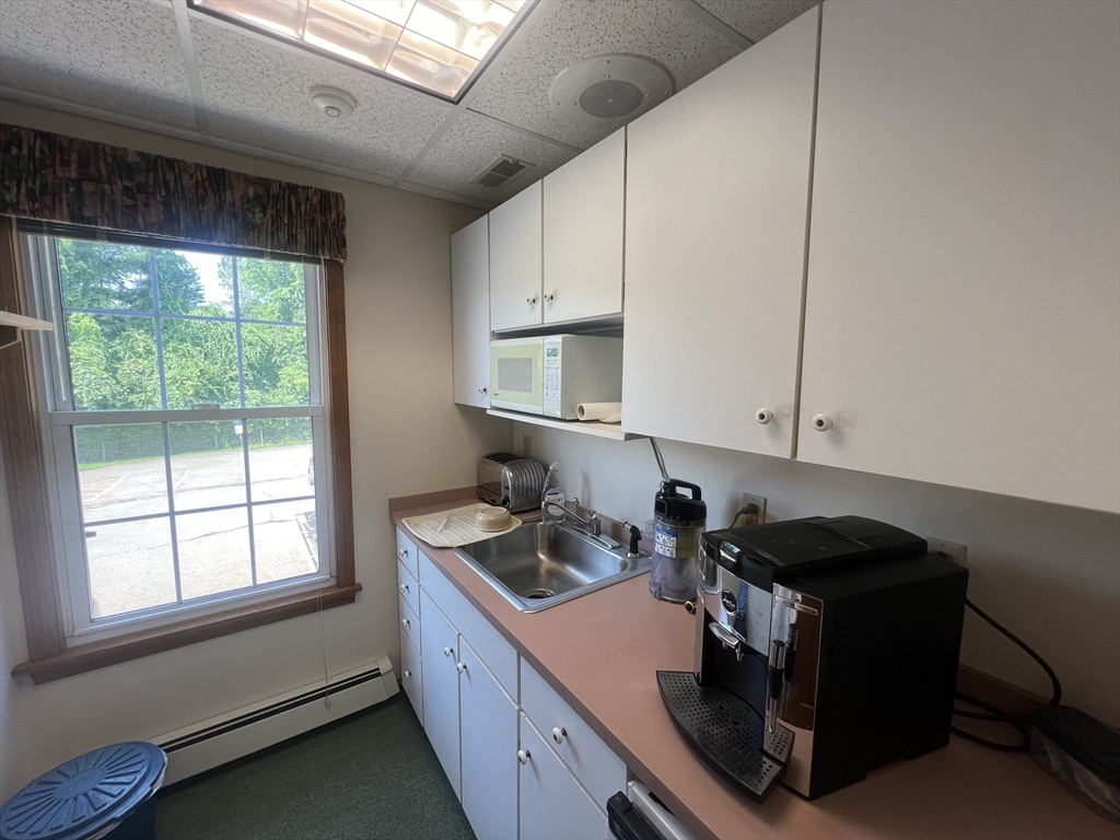 20 Common St Property Photo 9
