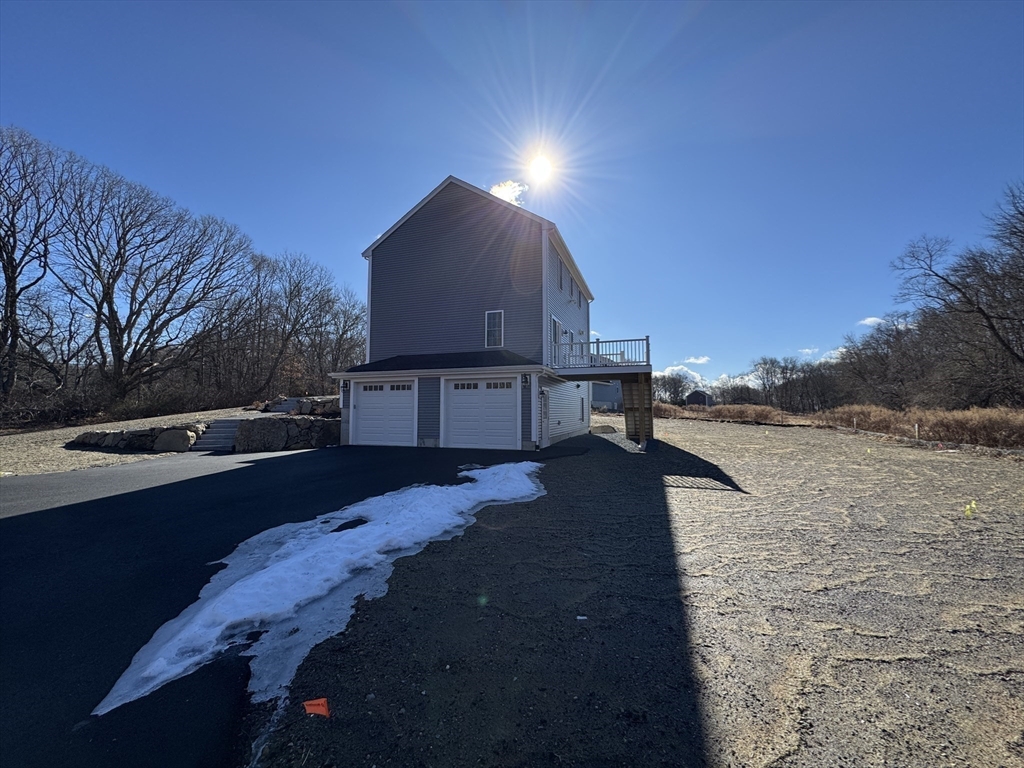 200 Pine St Property Photo 11