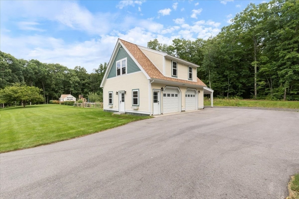 92a Nashua Rd. Property Photo 5