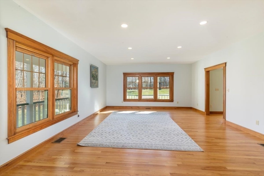92a Nashua Rd. Property Photo 15