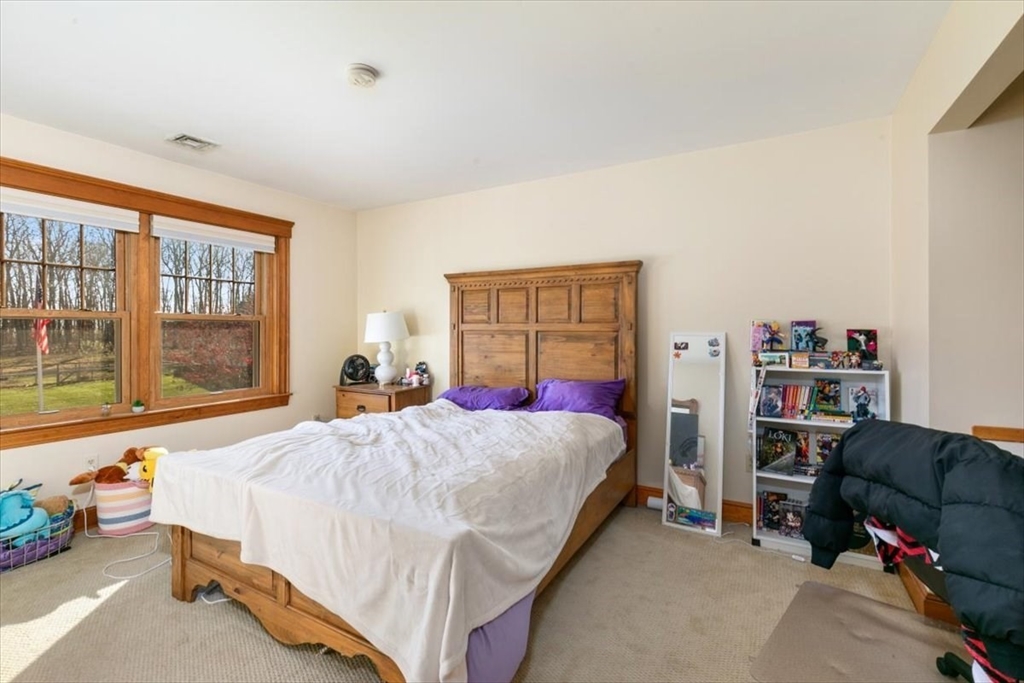 92a Nashua Rd. Property Photo 21