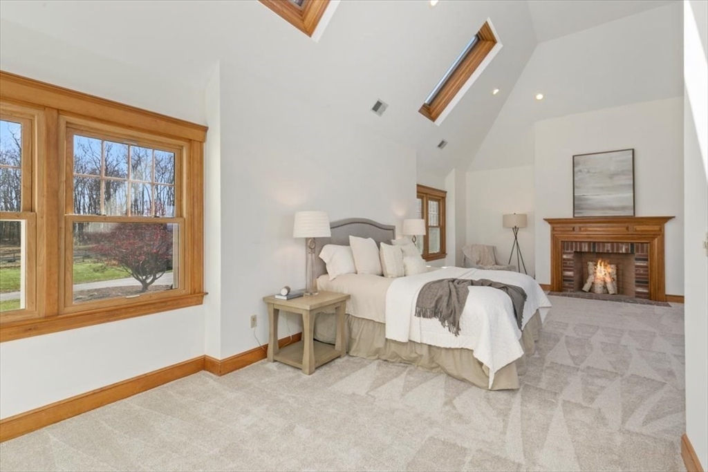 92a Nashua Rd. Property Photo 22