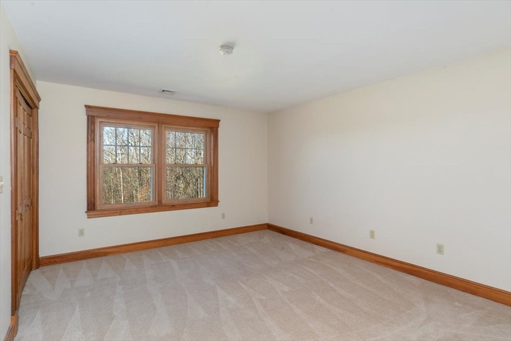 92a Nashua Rd. Property Photo 26