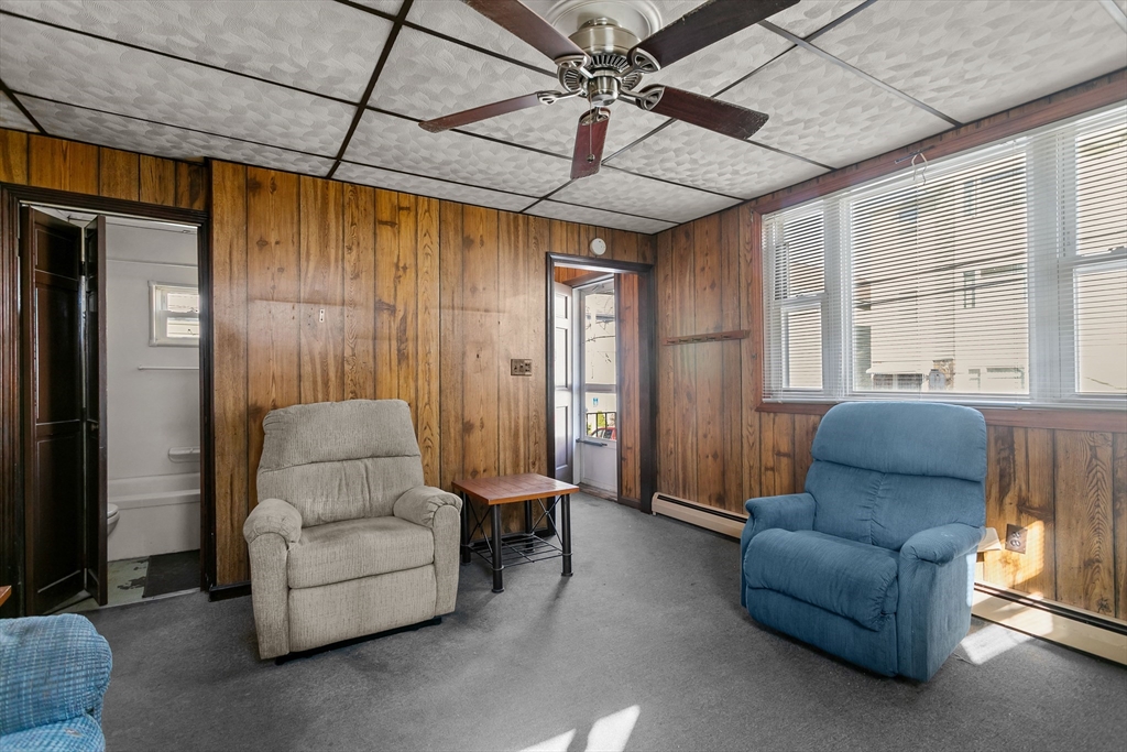 203 Division St Property Photo 3