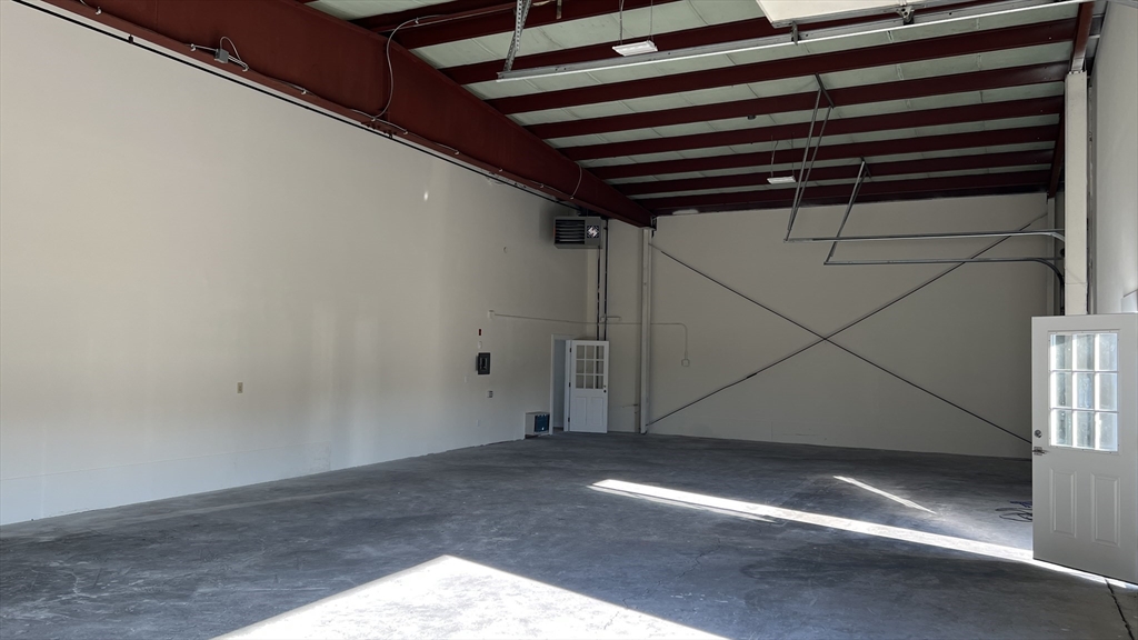 20 Commerce Park Rd Property Photo 5