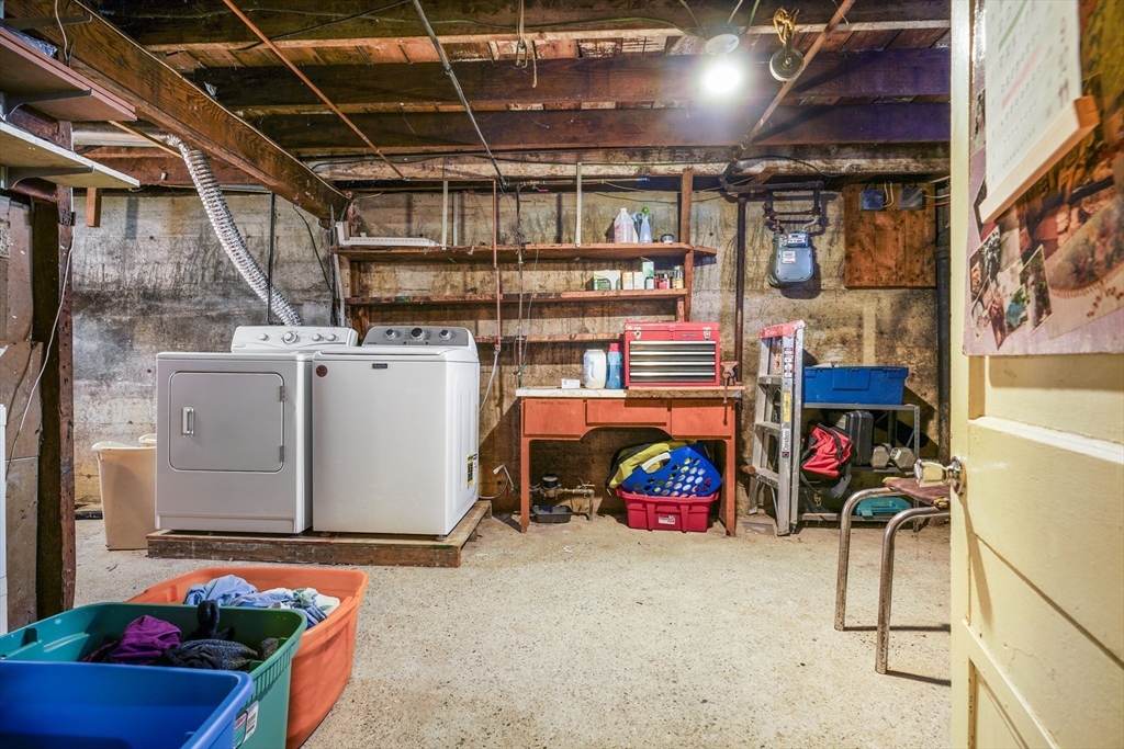 1688 Bay St Property Photo 30