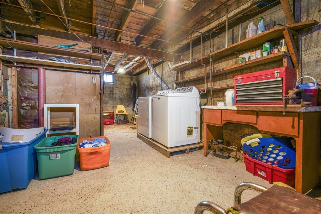 1688 Bay St Property Photo 31