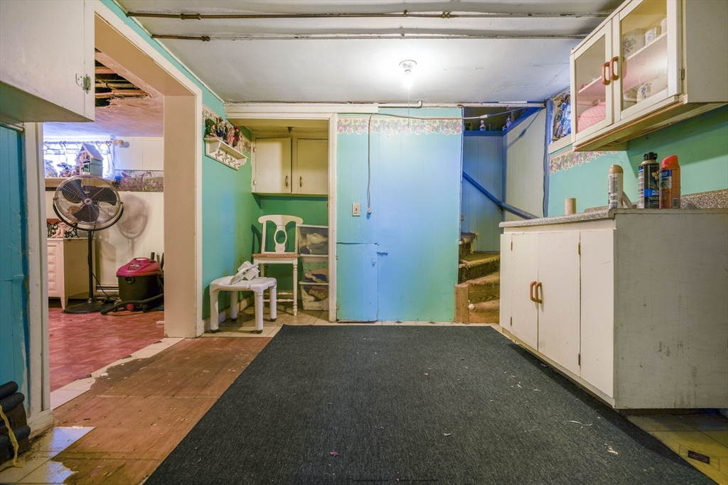 1688 Bay St Property Photo 34