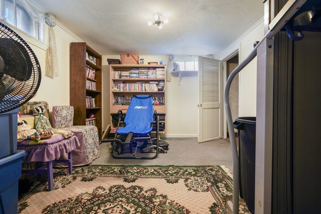 1688 Bay St Property Photo 35