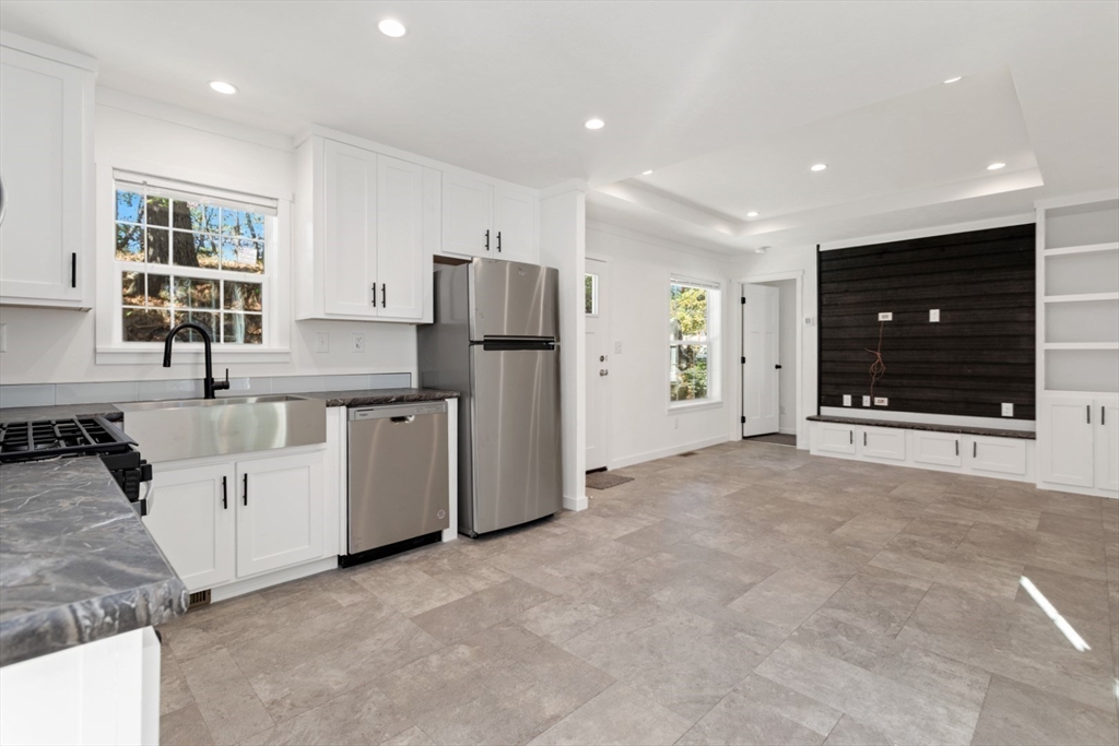 98 Newbury # 4a Property Photo 15