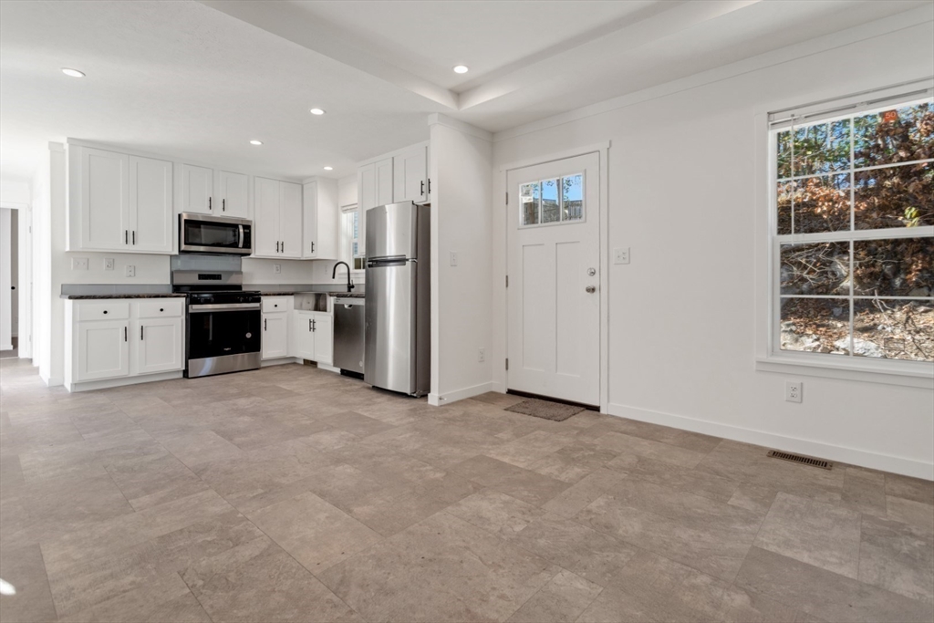 98 Newbury # 4a Property Photo 21
