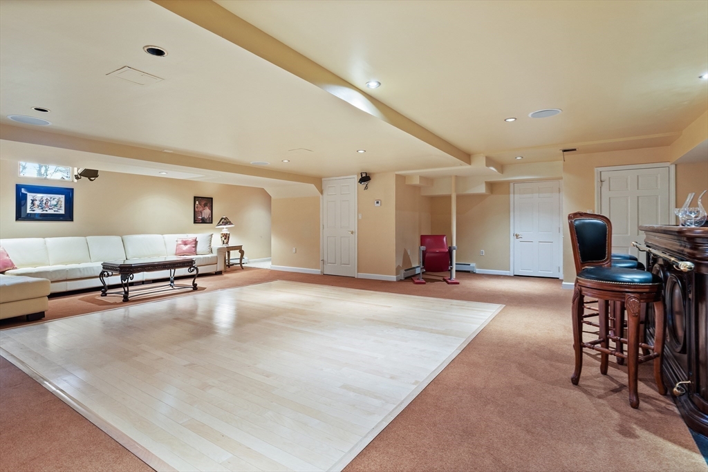 34 Allen St. Property Photo 34