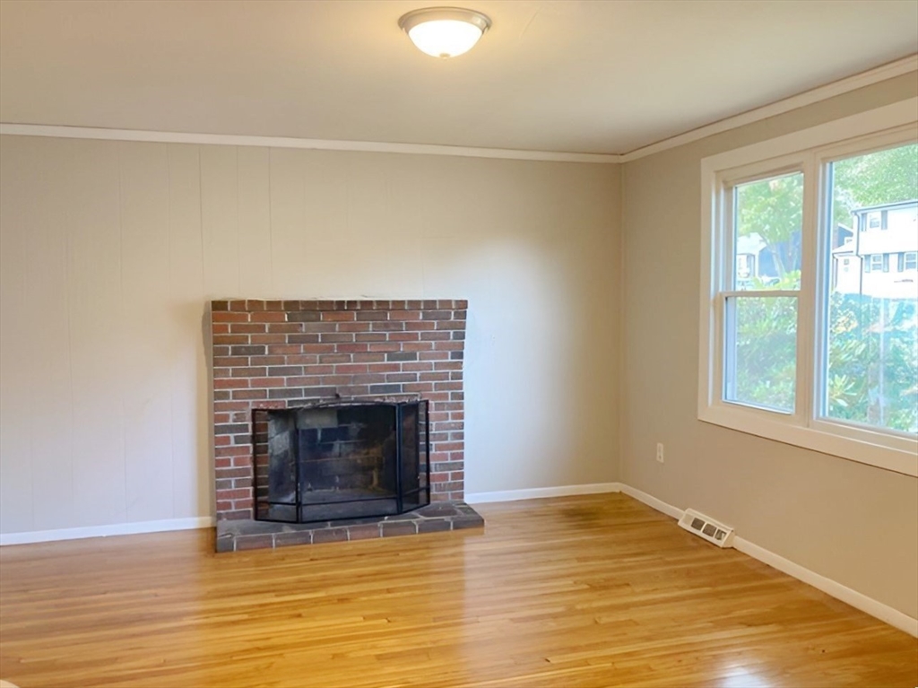 109 Armiston Street Property Photo 6