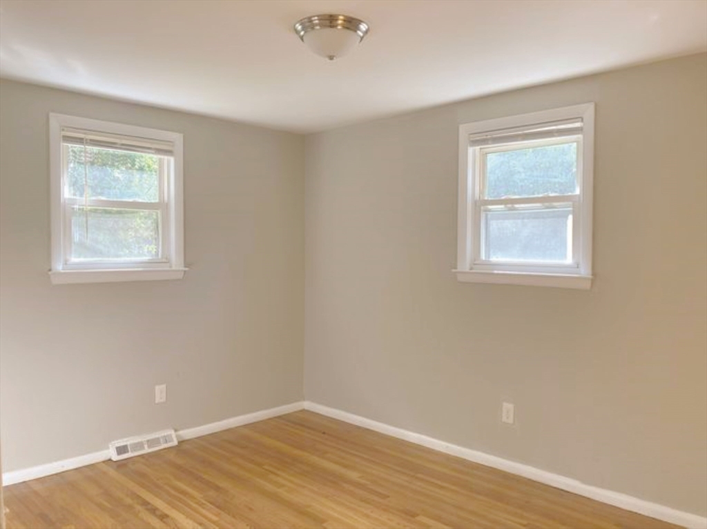 109 Armiston Street Property Photo 9
