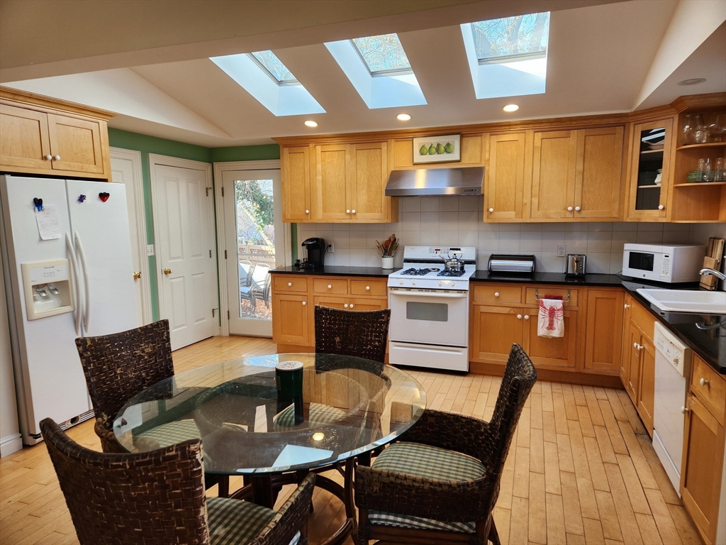 3 Arlington Street Property Photo 5