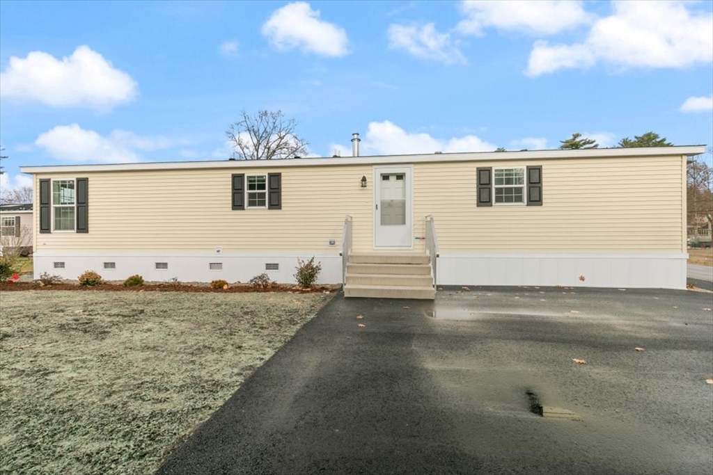 3 B Street Property Photo 4