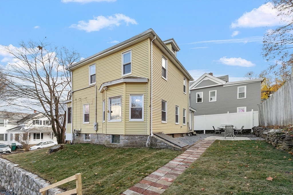 9 Portland St Property Photo 2
