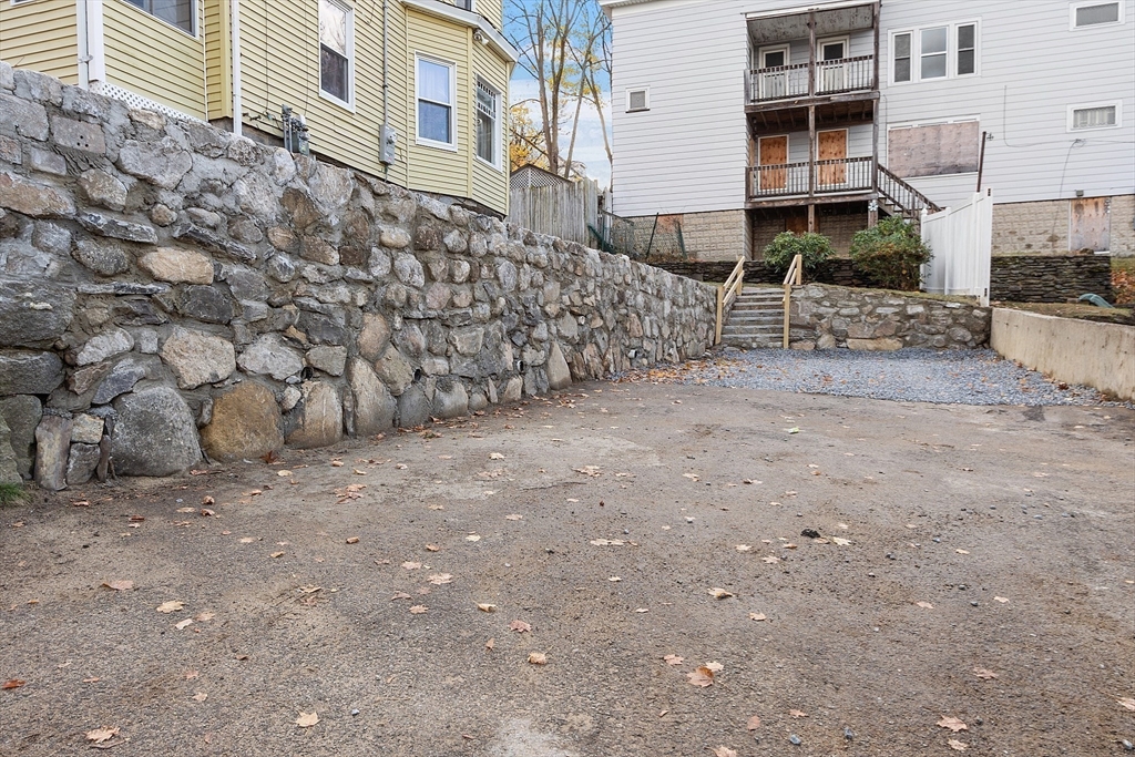 9 Portland St Property Photo 3