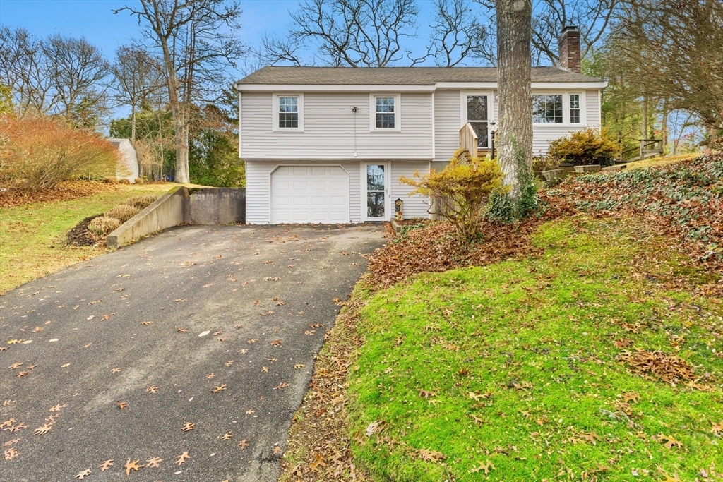 8 Observatory Ln Property Photo 4