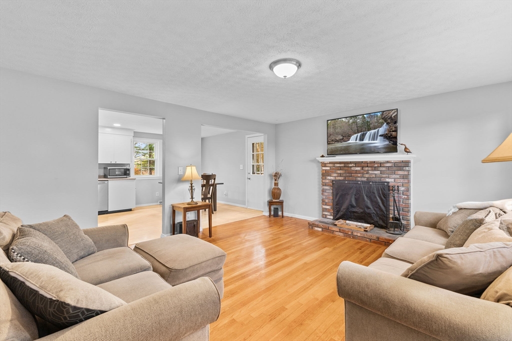 8 Observatory Ln Property Photo 7