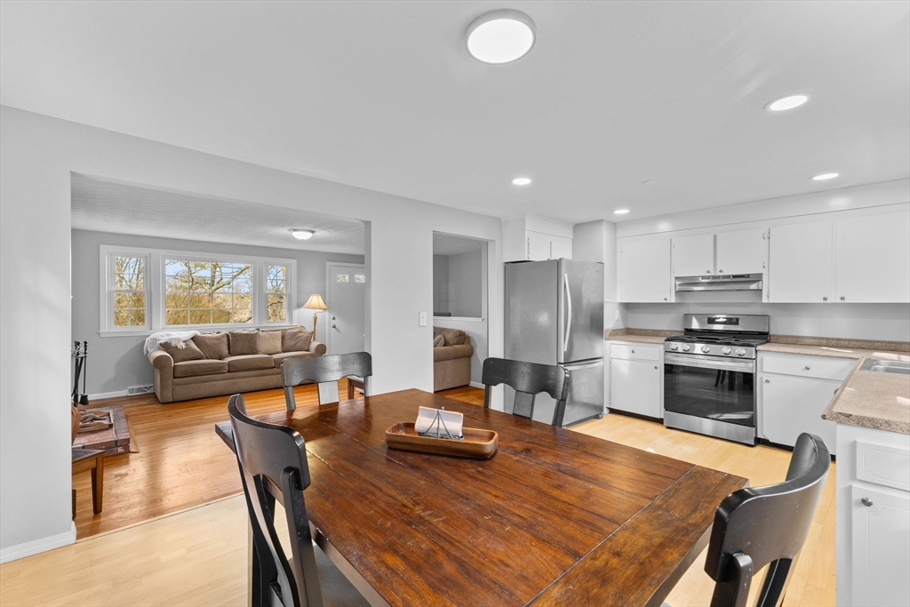 8 Observatory Ln Property Photo 14